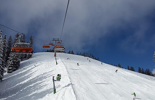 Het skiseizoen staat voor de deur: dit zijn de meest voorkomende ski-blessures